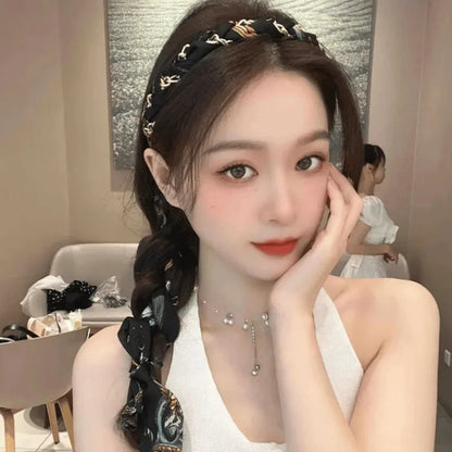 🔥Buy 1 Get 1 Free✨🌹VintageMagic Hair Clip